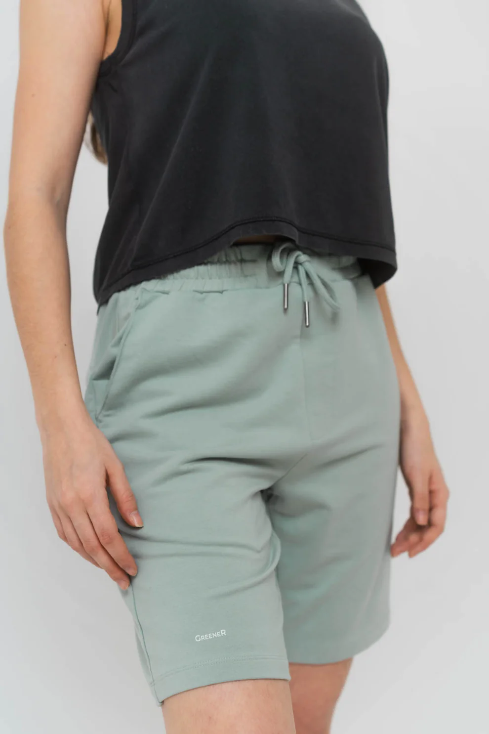 verde pants up close